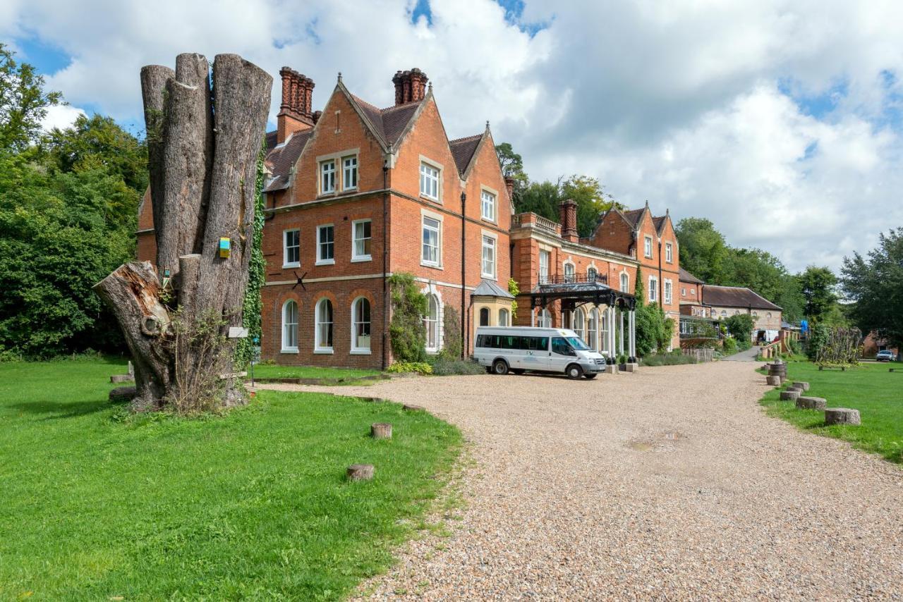 Fsc Juniper Hall Hostel Mickleham Kültér fotó